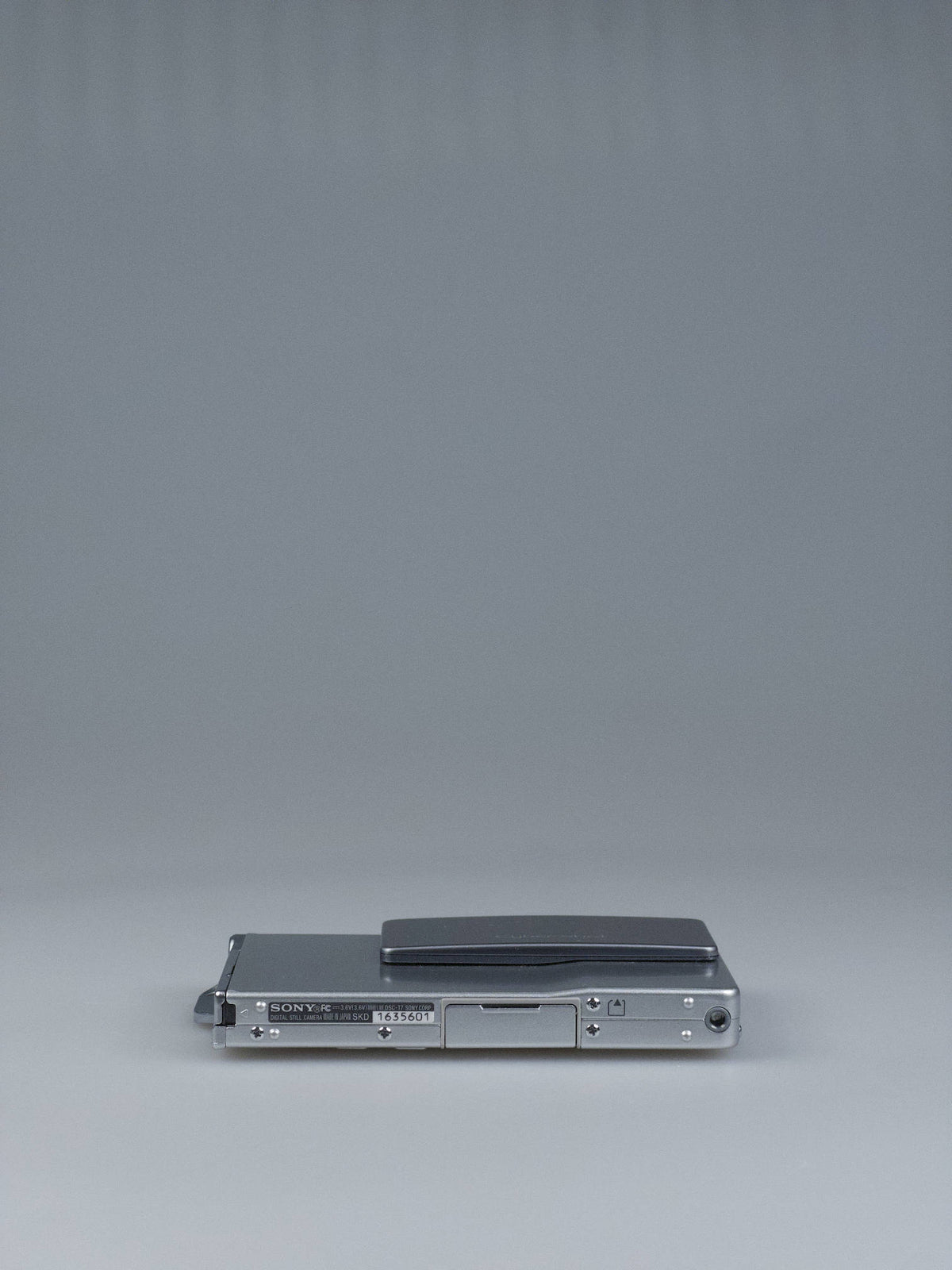 Sony Cyber-shot DSC-T7