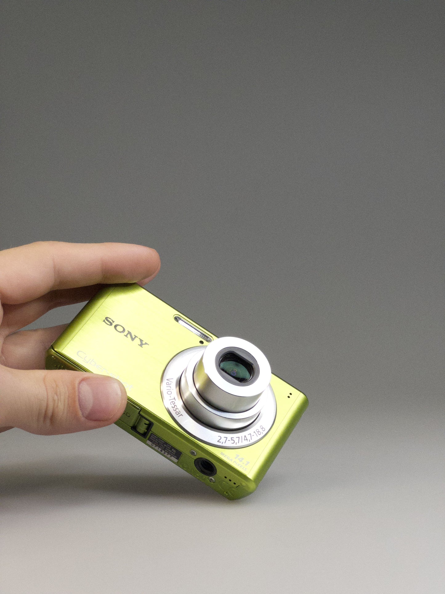 Sony Cyber-shot DSC-W530