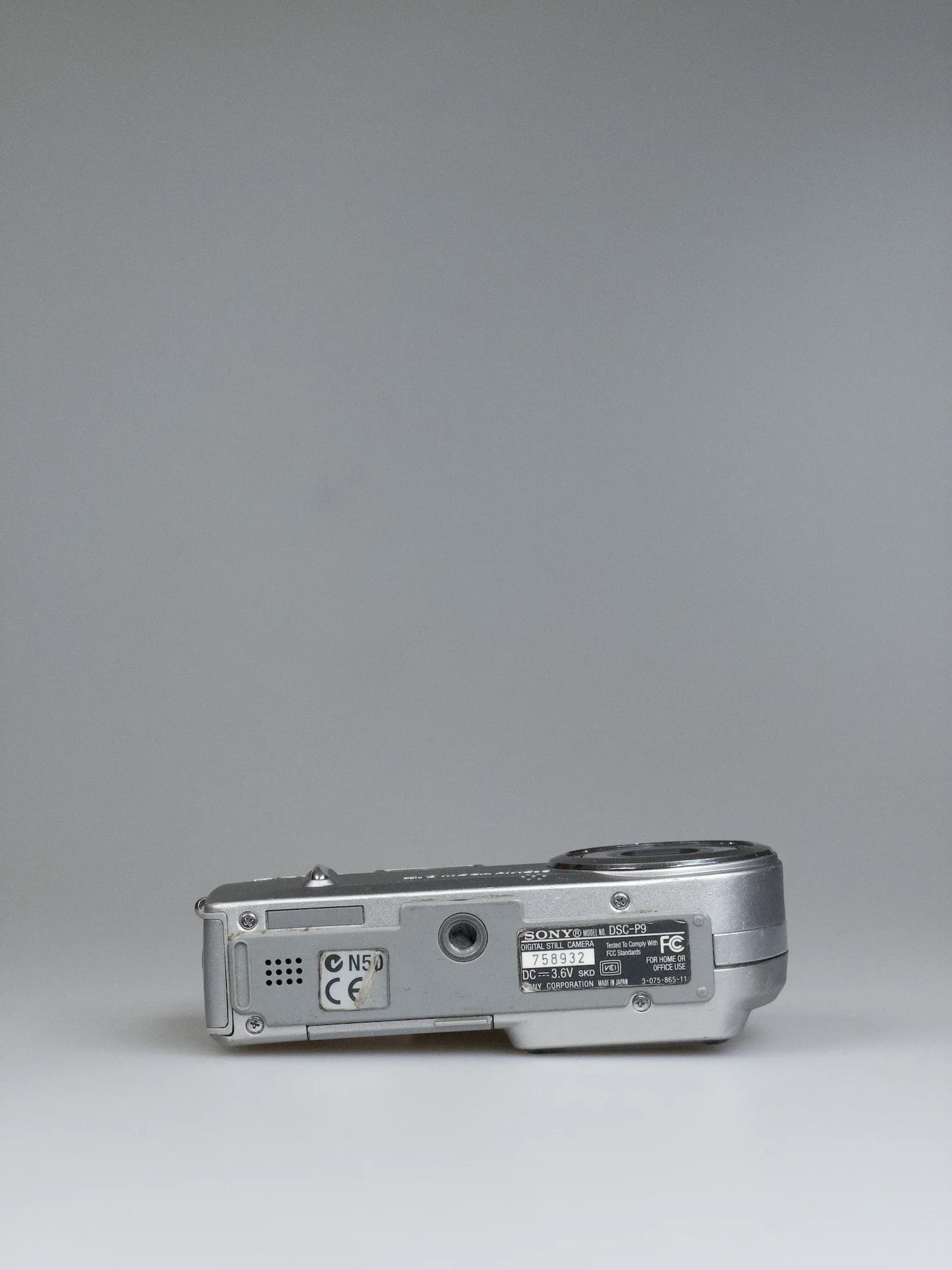 Sony Cyber-shot DSC-P9