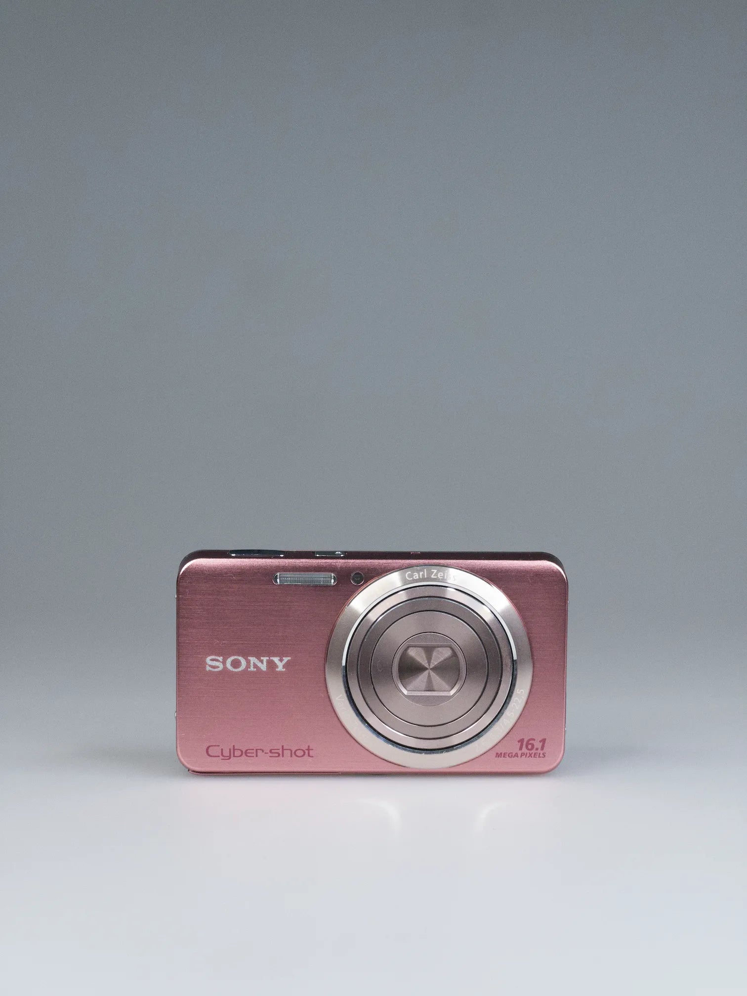 dsc-w 630 SONY Cyber shot DSC-W630 Digital Camera 16.1 MP 5x Optical Zoom