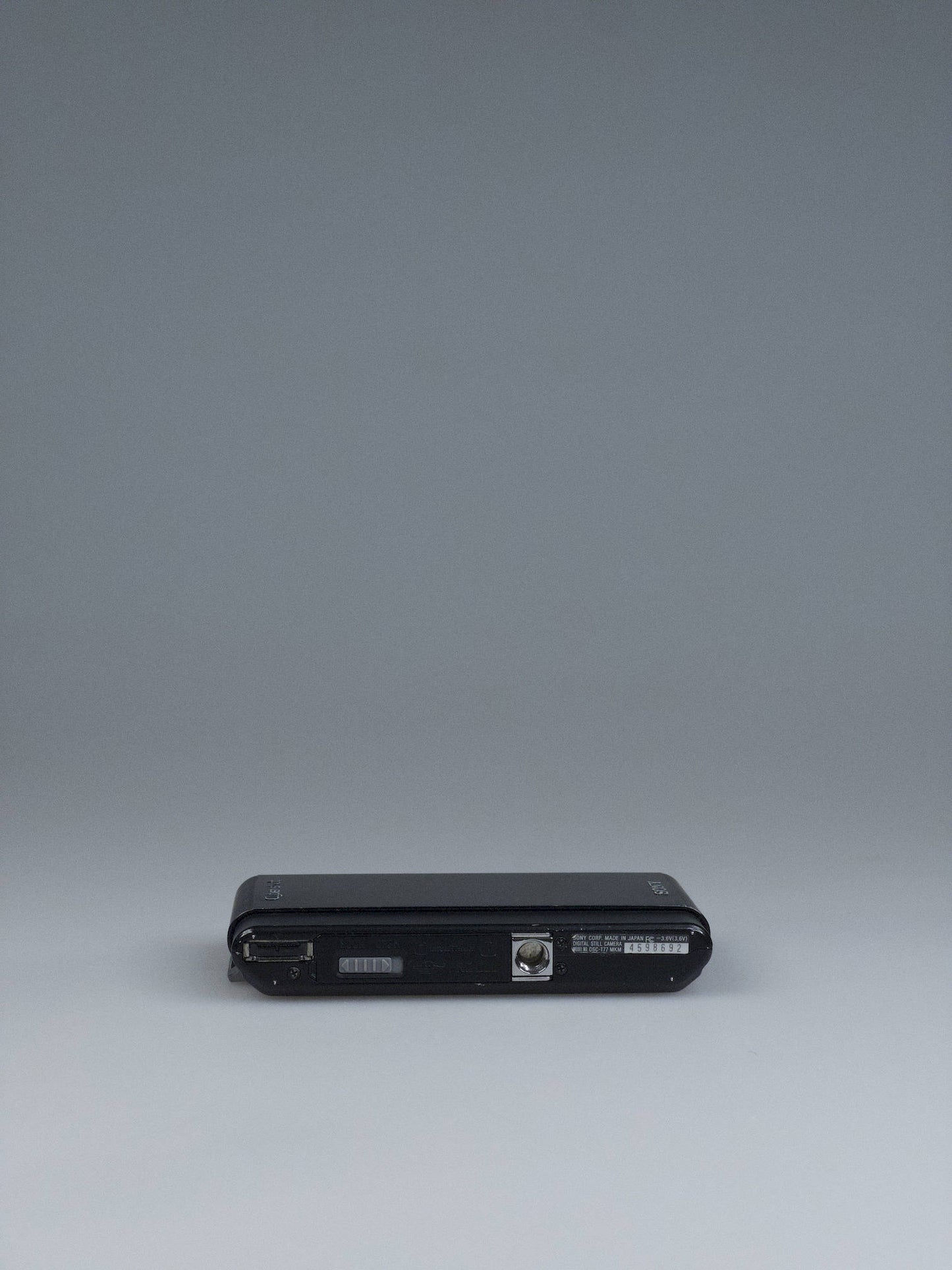 Sony Cyber-shot DSC-T77