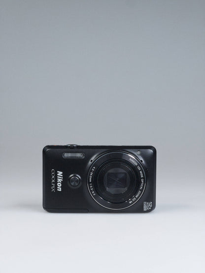Nikon Coolpix S6900