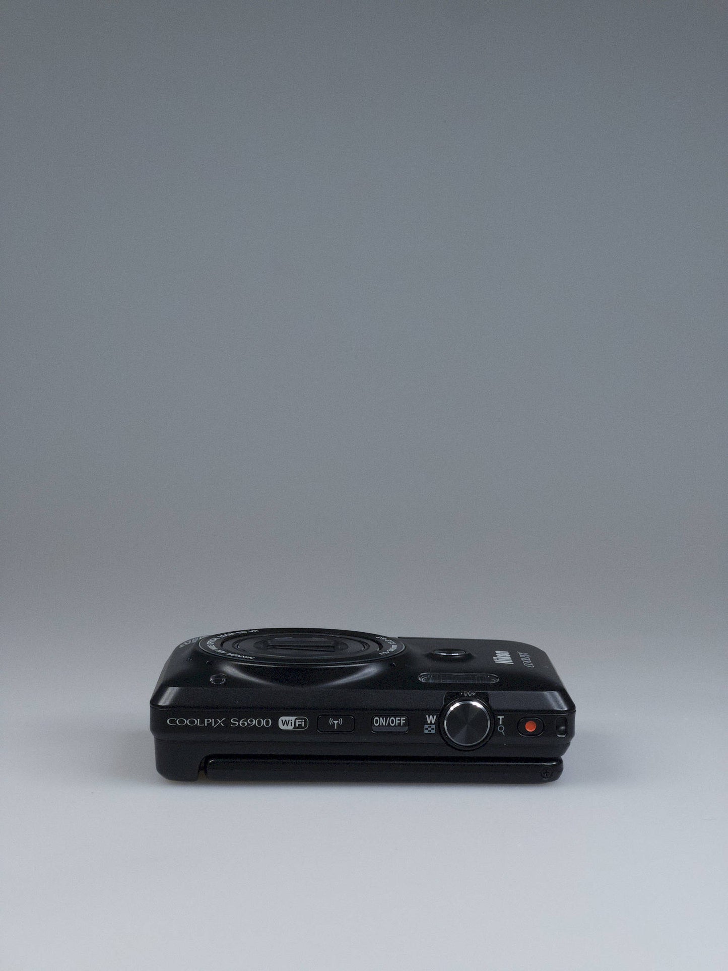Nikon Coolpix S6900