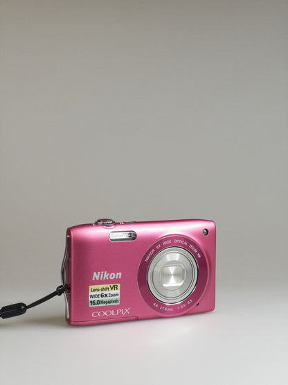 Nikon Coolpix S3300