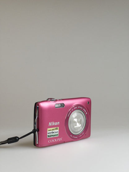 Nikon Coolpix S3300