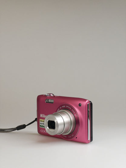 Nikon Coolpix S3300