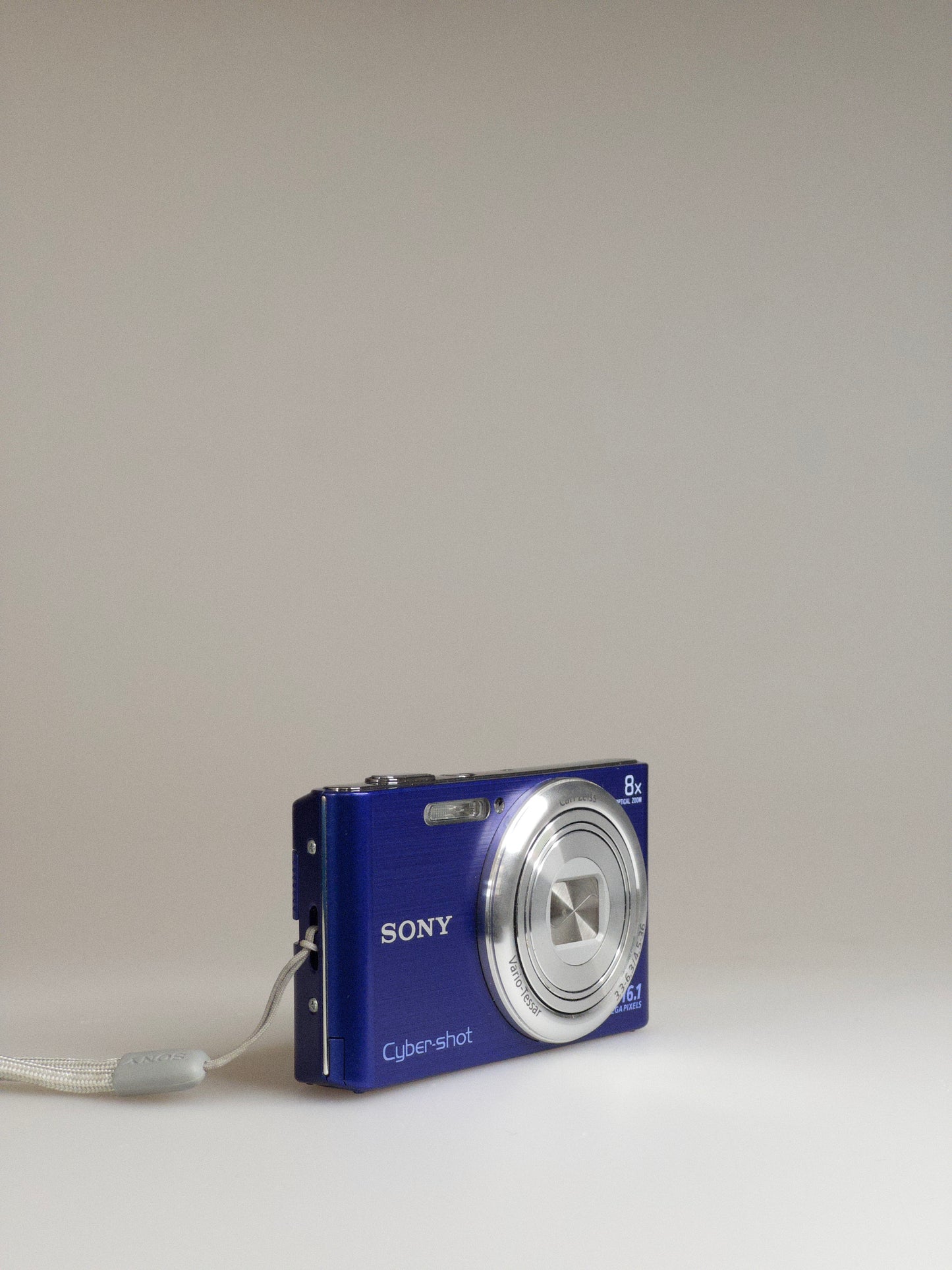 Sony Cyber-shot DSC-W730