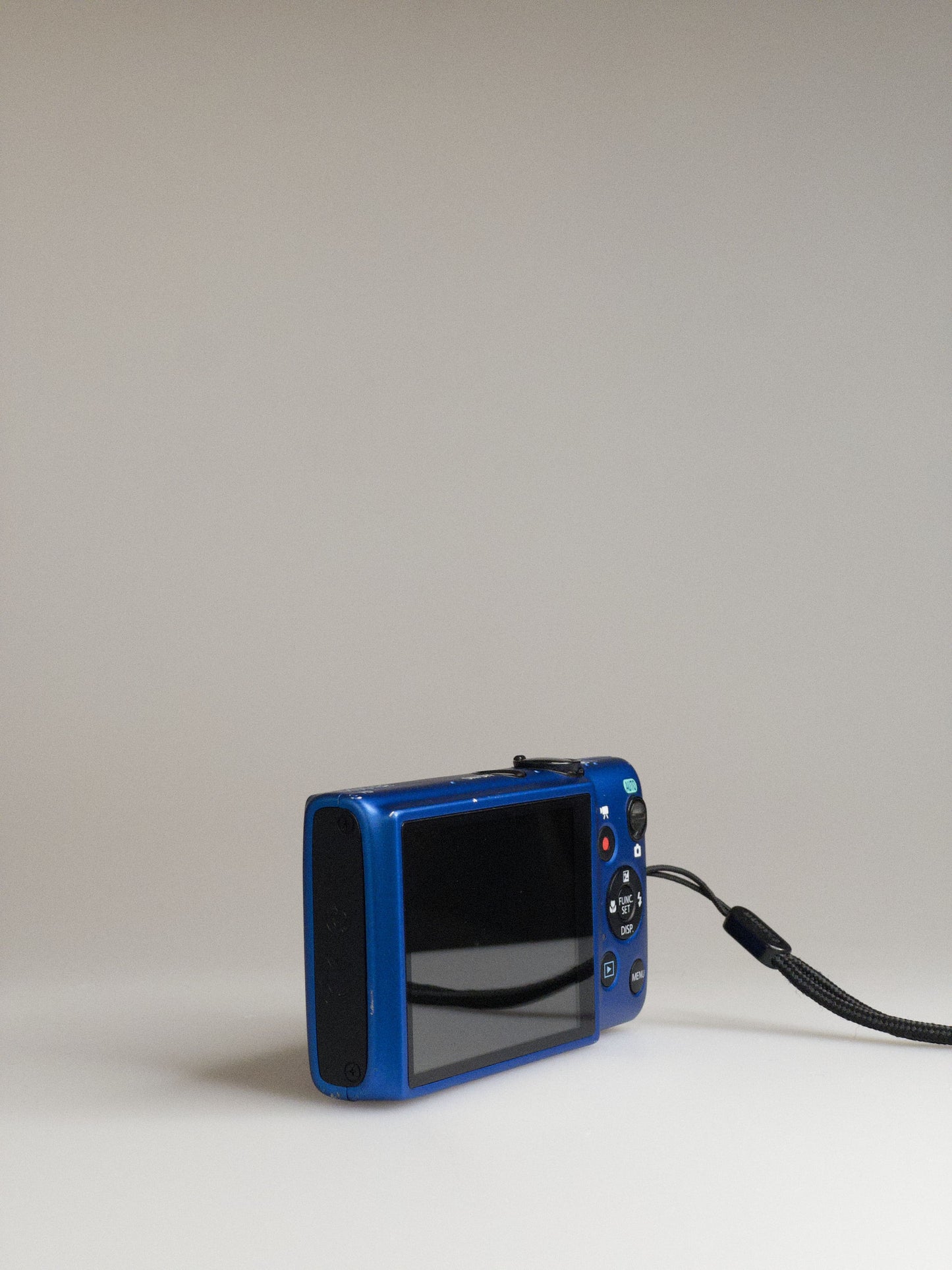 Canon IXUS 132 | PowerShot ELPH 115 IS | IXY 90F