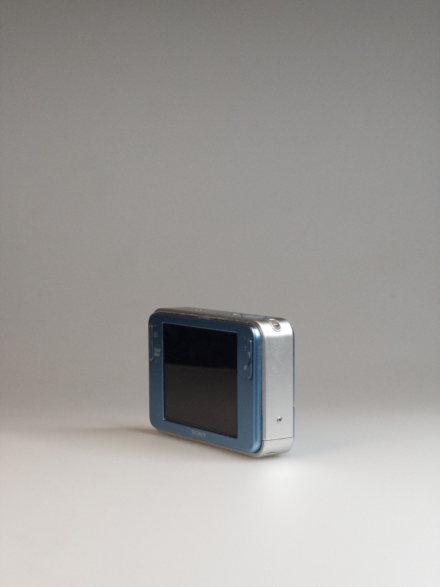 Sony Cyber-shot DSC-T2