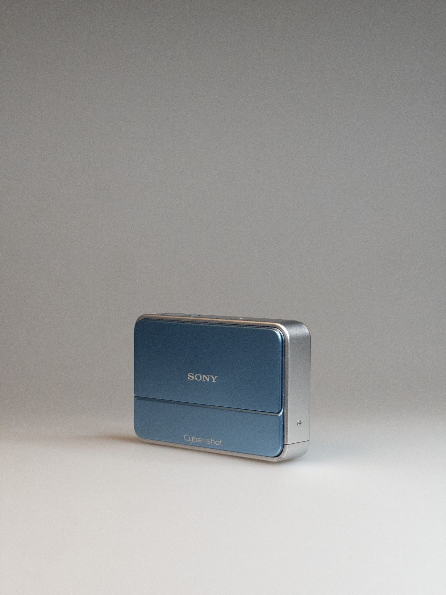 Sony Cyber-shot DSC-T2