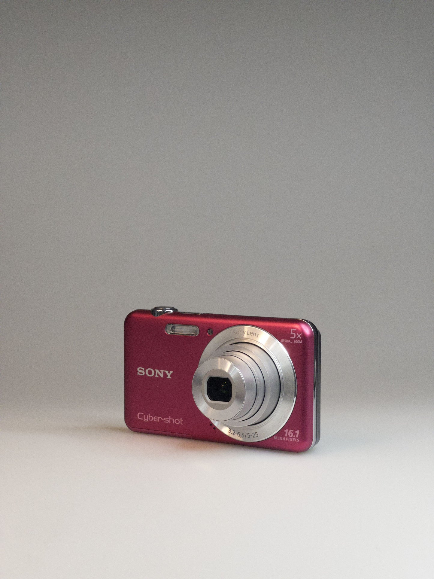Sony Cyber-shot DSC-W710