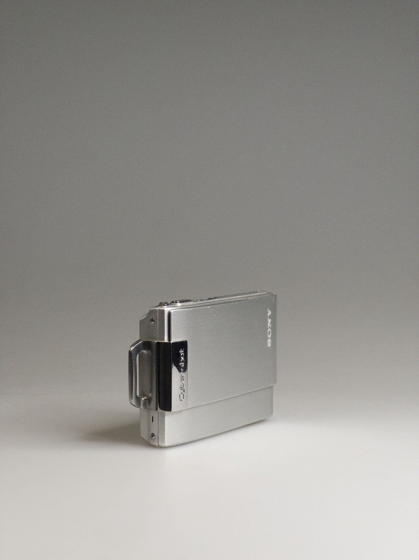 Sony Cyber-shot DSC-T200