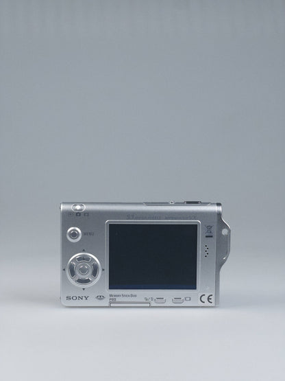 Sony Cyber-shot DSC-T7