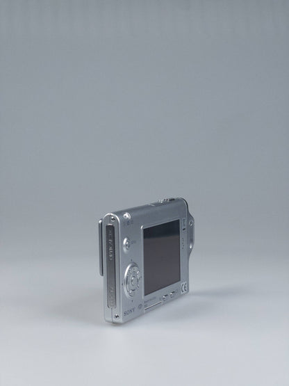 Sony Cyber-shot DSC-T7