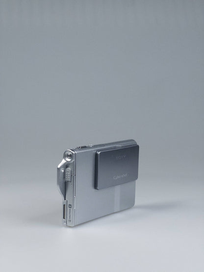 Sony Cyber-shot DSC-T7