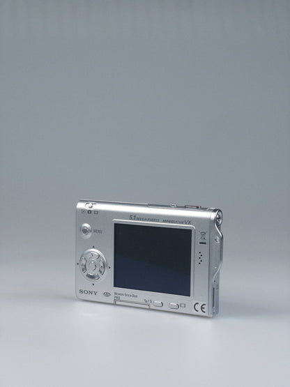 Sony Cyber-shot DSC-T7