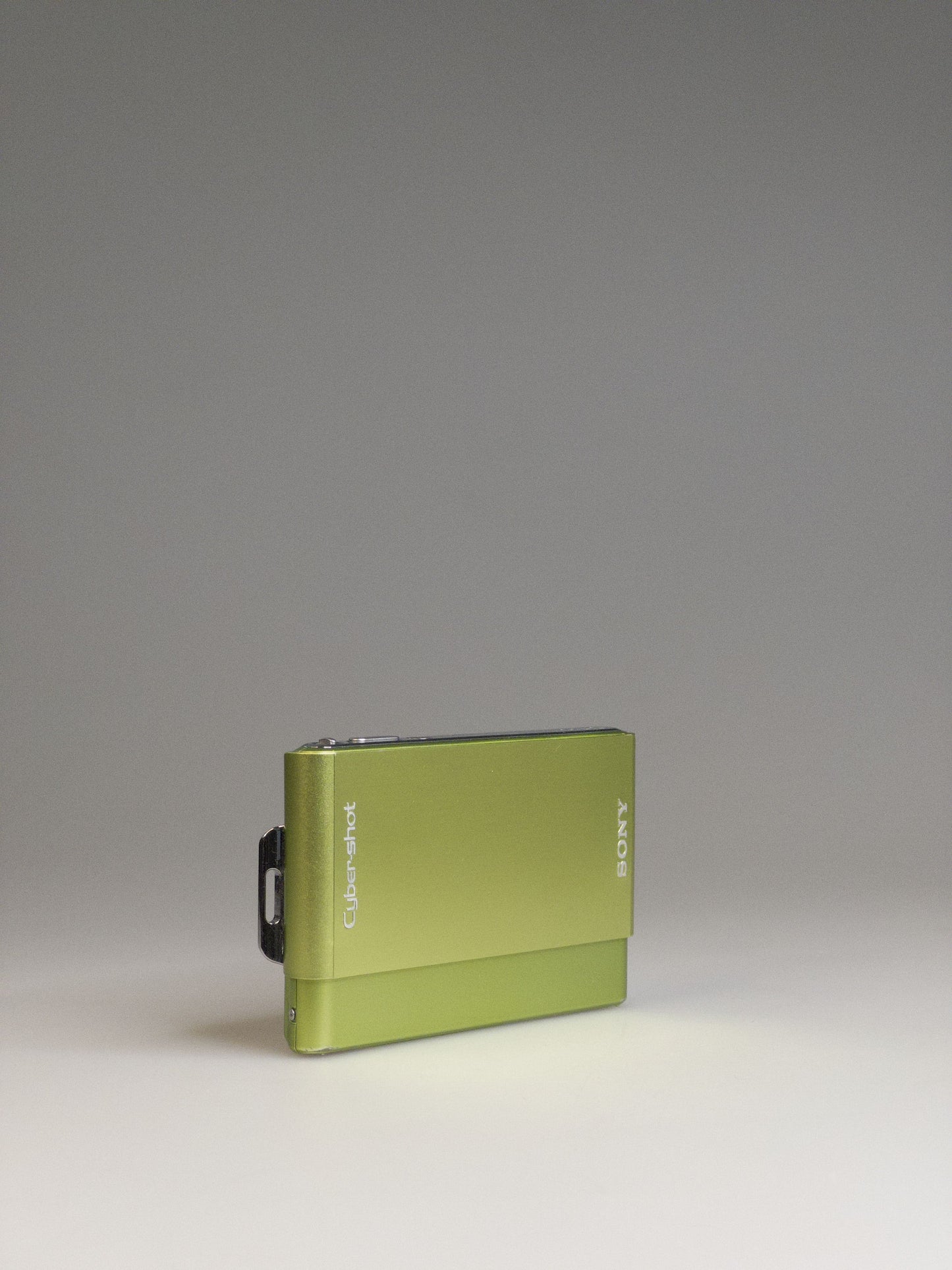 Sony Cyber-shot DSC-T77