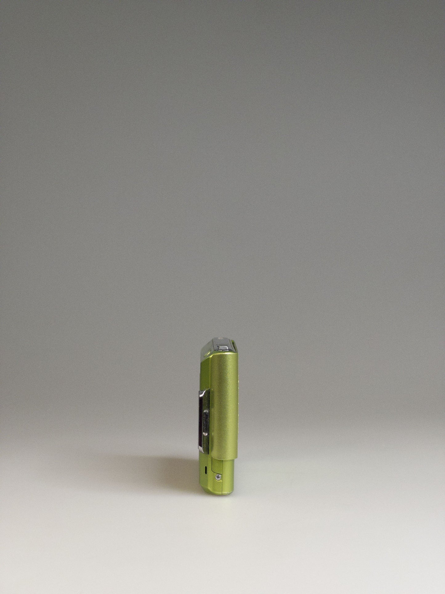 Sony Cyber-shot DSC-T77