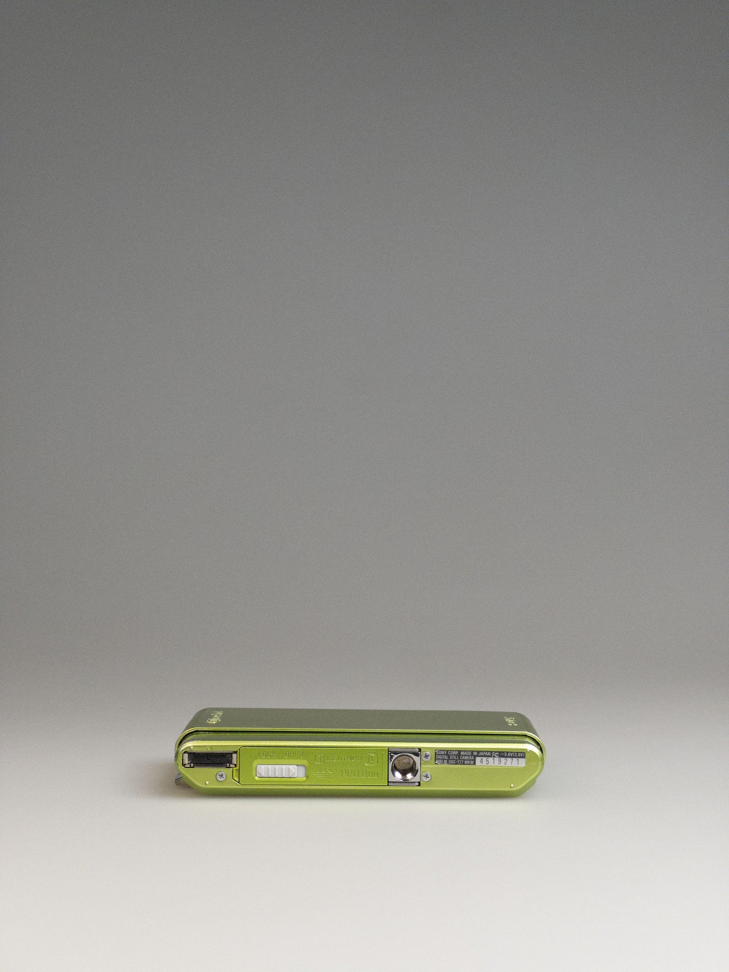 Sony Cyber-shot DSC-T77