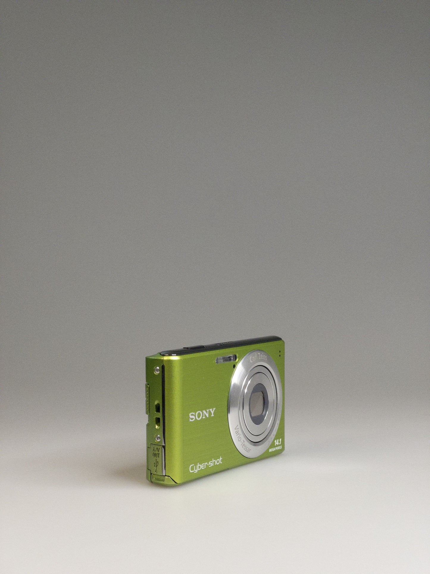 Sony Cyber-shot DSC-W530