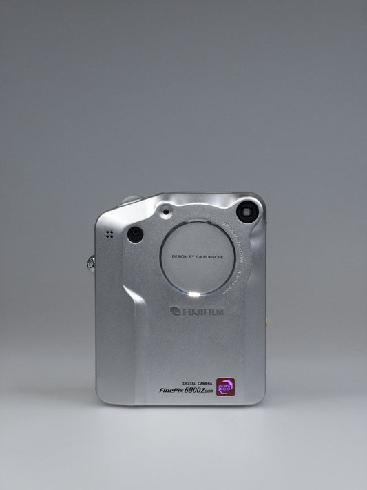 Fujifilm FinePix 6800 Zoom