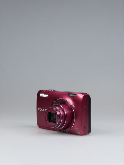 Nikon Coolpix S6300