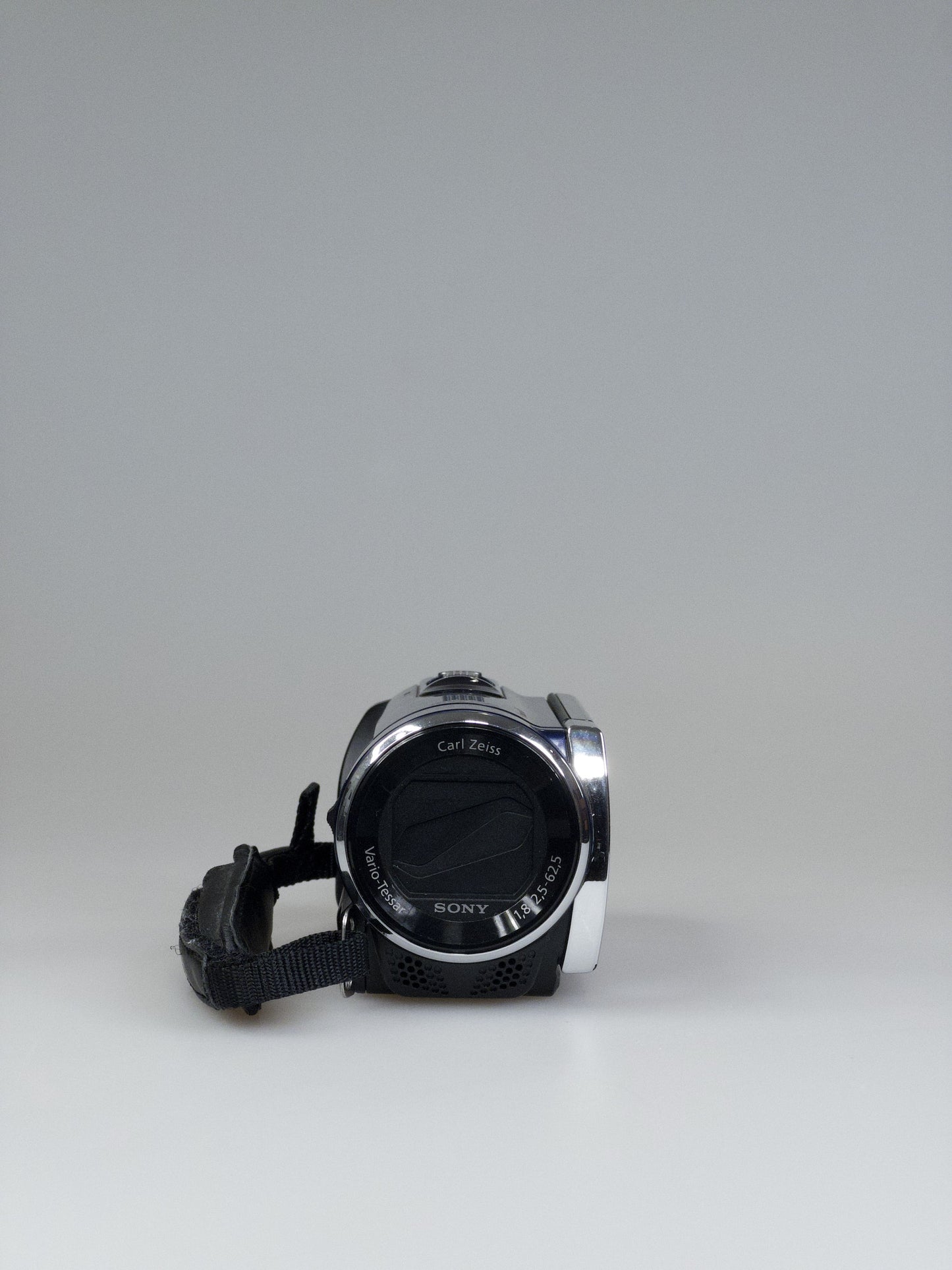 Sony Handycam HDR-CX200E