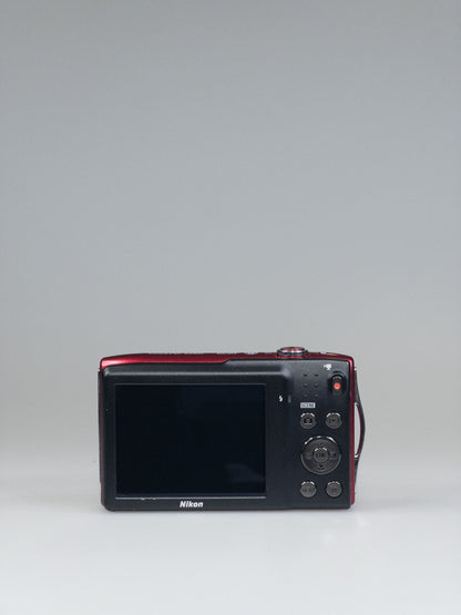 Nikon Coolpix S3300