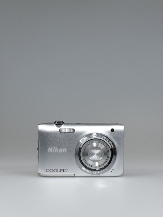 Nikon Coolpix S2900