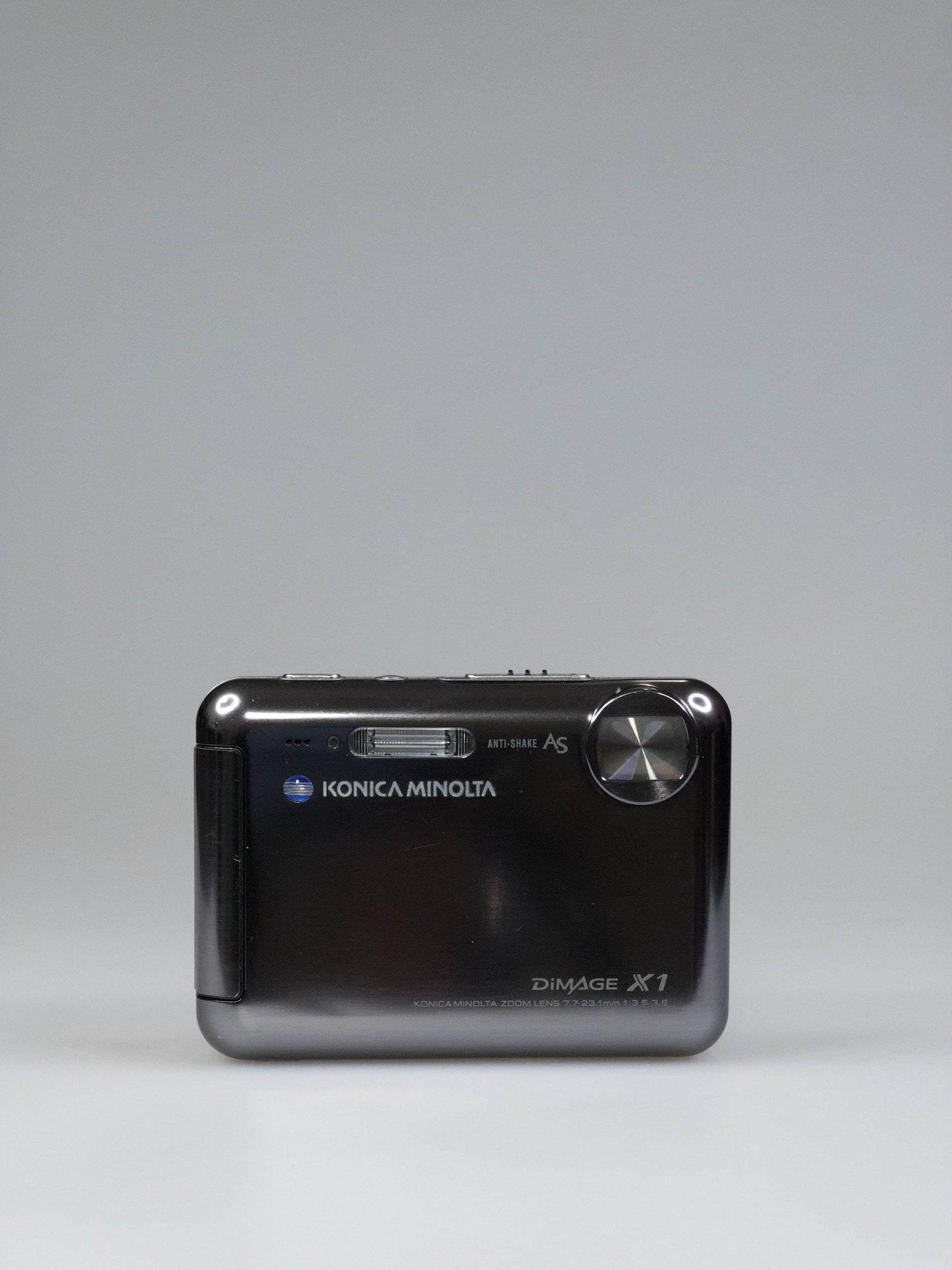 Konica Minolta DiMAGE X1