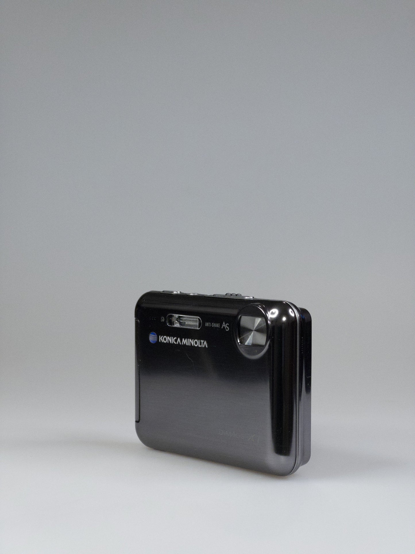 Konica Minolta DiMAGE X1