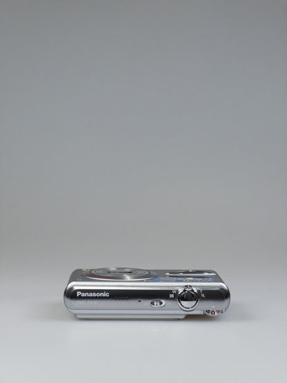 Panasonic Lumix DMC-FX30