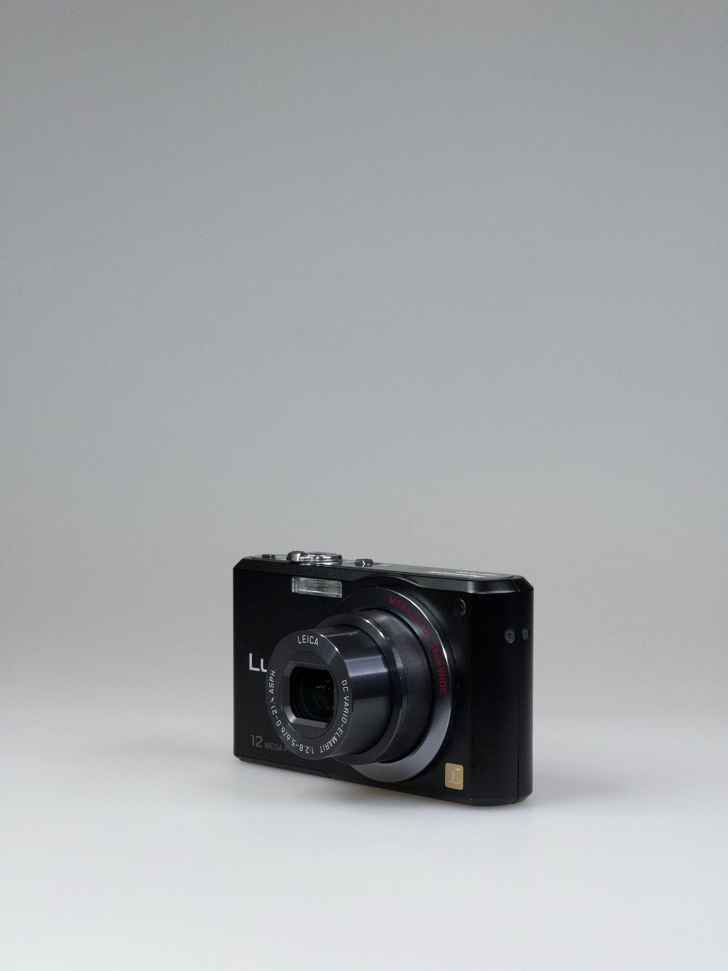 Panasonic Lumix DMC-FX100