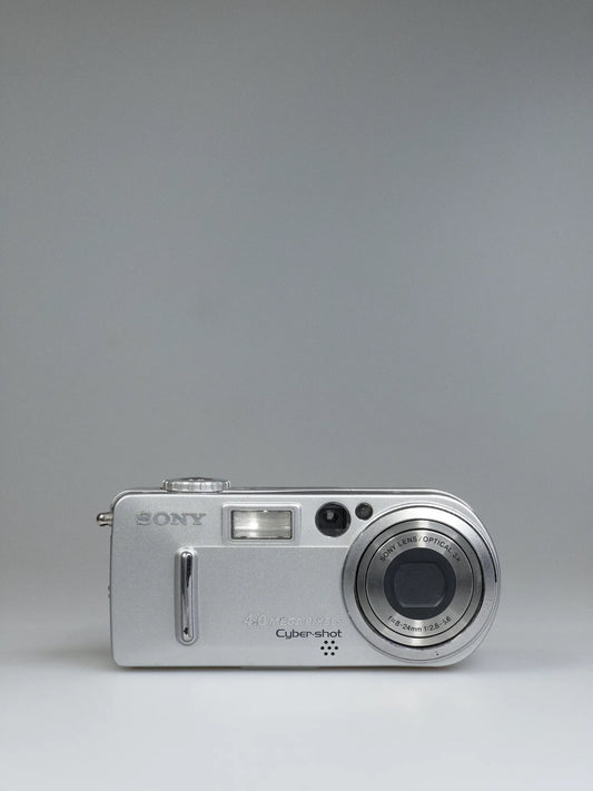 Sony Cyber-shot DSC-P9