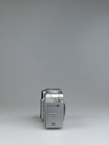 Sony Cyber-shot DSC-P9