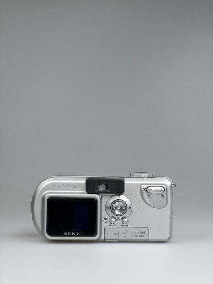 Sony Cyber-shot DSC-P9