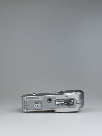 Sony Cyber-shot DSC-P9