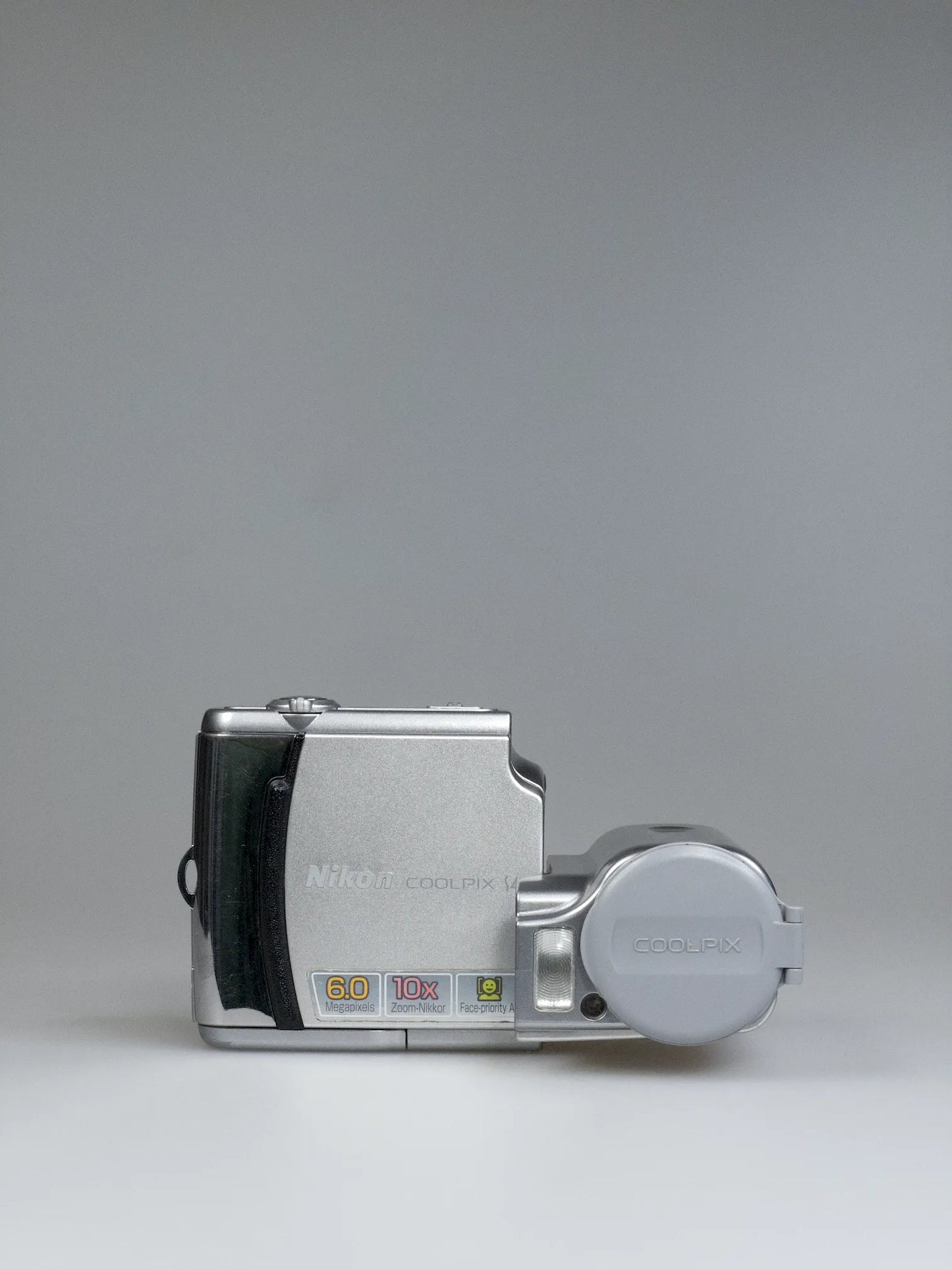 Nikon Coolpix S4