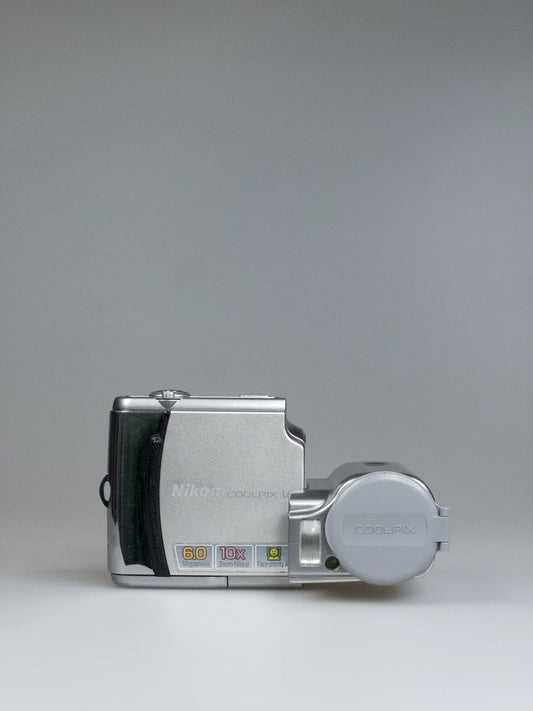 Nikon Coolpix S4