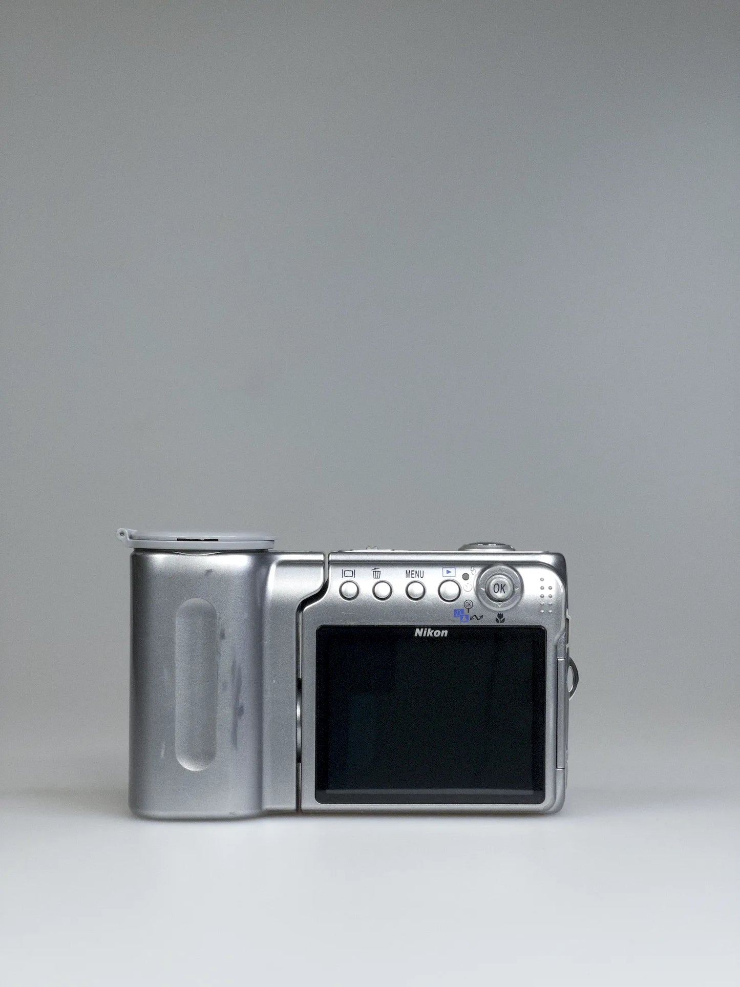 Nikon Coolpix S4