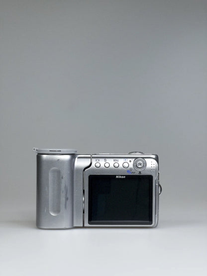 Nikon Coolpix S4