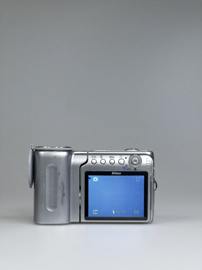 Nikon Coolpix S4