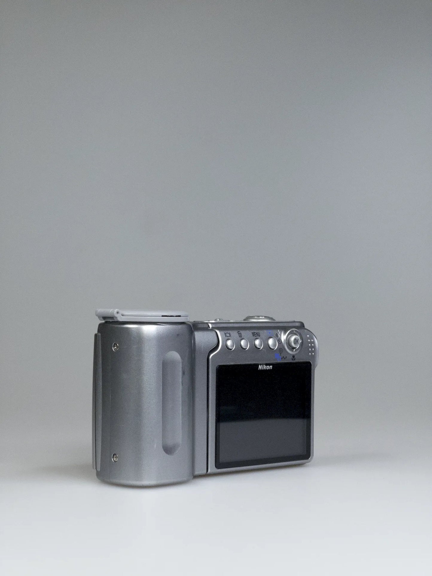 Nikon Coolpix S4