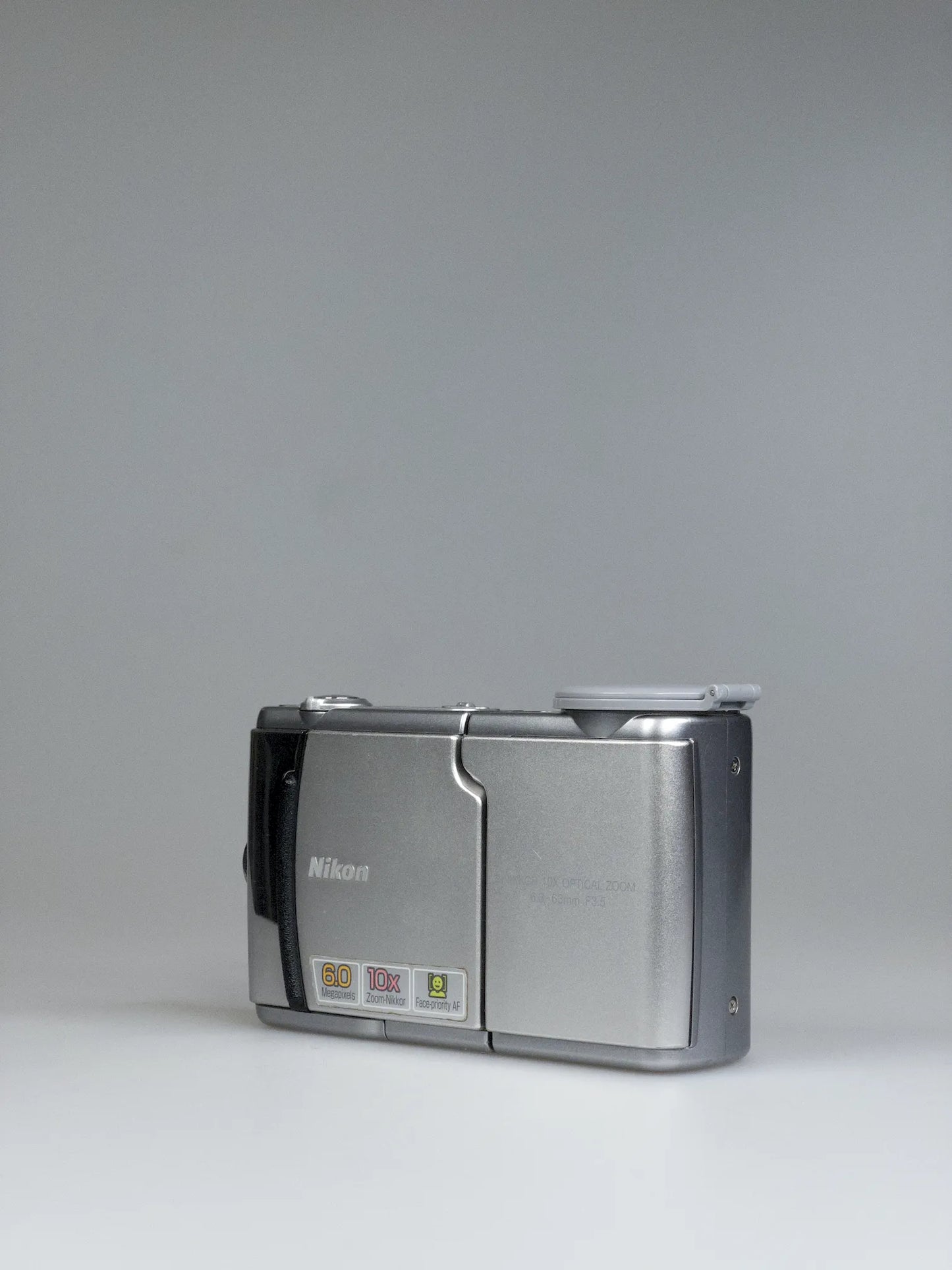 Nikon Coolpix S4