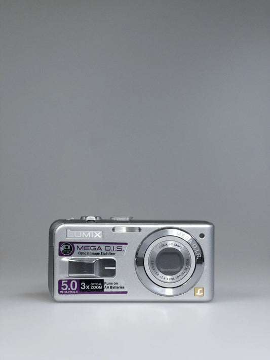 Panasonic Lumix DMC-LS2