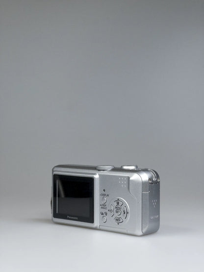 Panasonic Lumix DMC-LS2