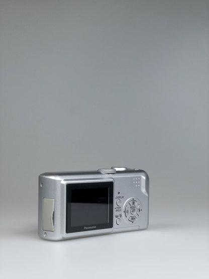 Panasonic Lumix DMC-LS2