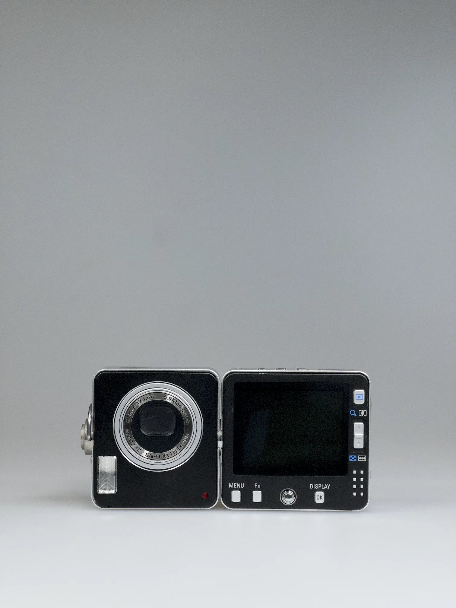 Pentax Optio X 2006 Y2K Digicam | Swivel Body 5x Zoom 6MP CCD