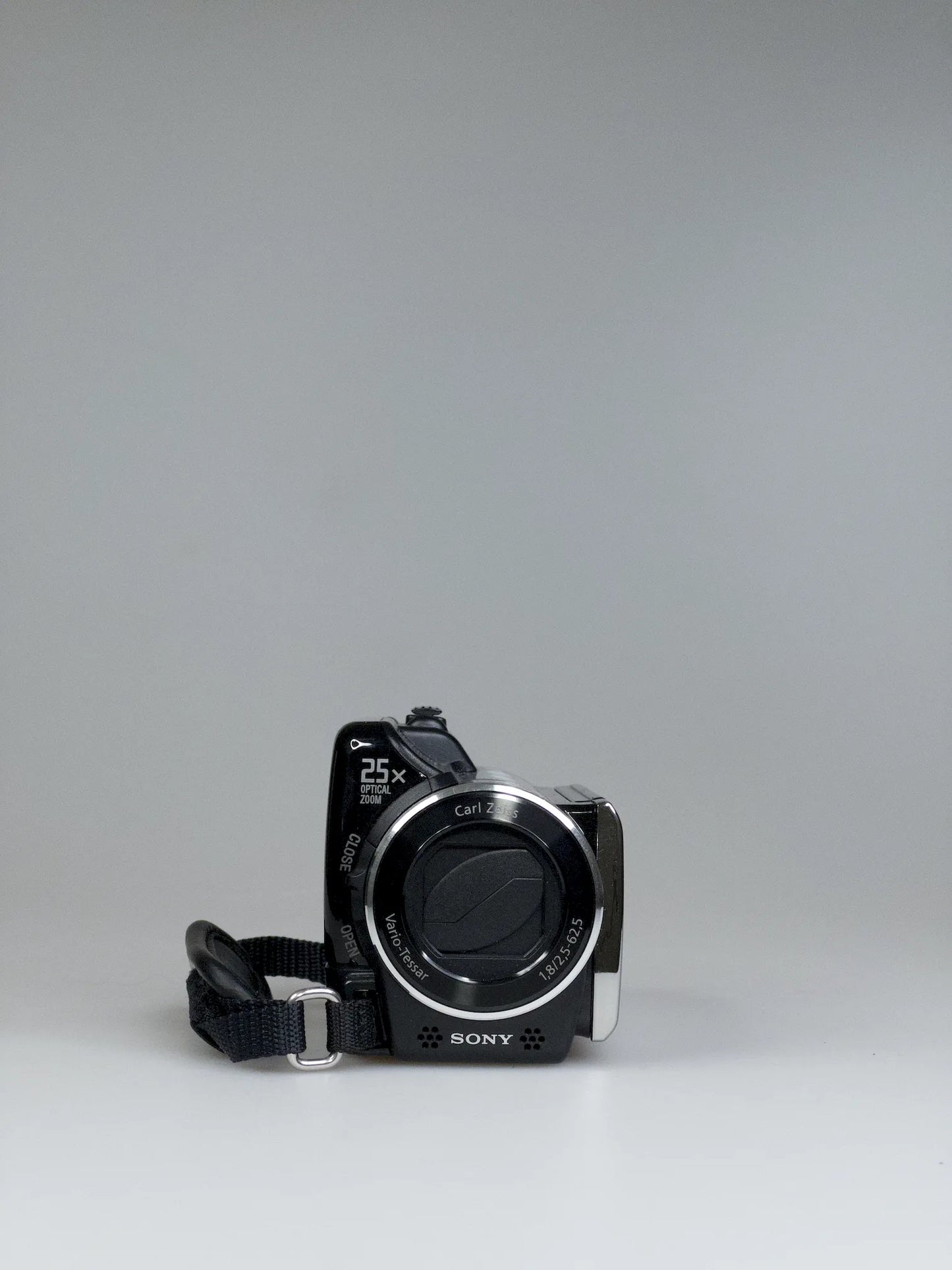 Sony Handycam HDR-XR155E