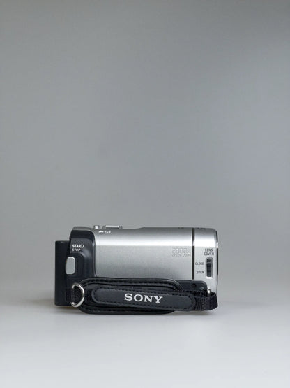 Sony Handycam DCR-SR30E